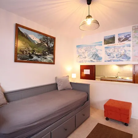Apartment F2 Au Pied Des Pistes Avec Balcon, Parking Et Local A Skis - Fr-1-415-62